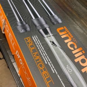 Expression Unclipped curling iron